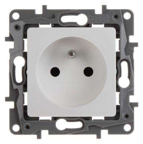 GNIAZDO POJEDYNCZE LE-764540 Niloe 230V 16A LEGRAND-1347037