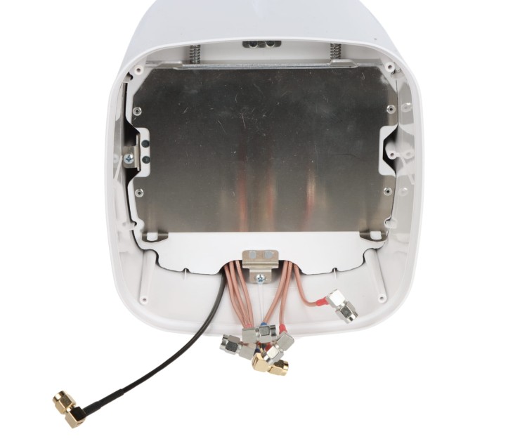 ANTENA PR1ICA70 COMBO Wi-Fi 5G GNSS Teltonika-1790682