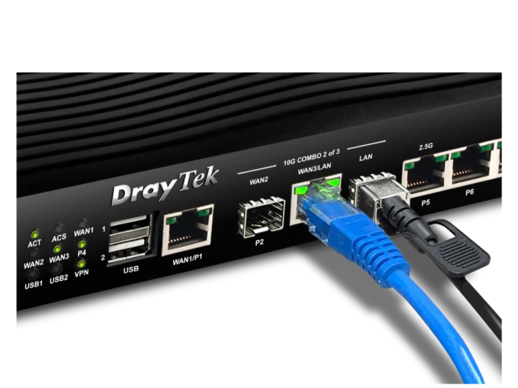 DrayTek-Vigor-2928- widok z kablami.png