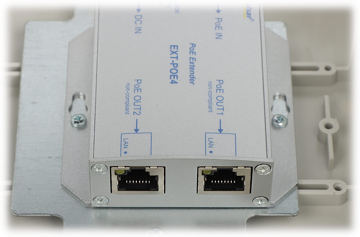 EXTENDER   EXT-POE4H W OBUDOWIE HERMETYCZNEJ PULSAR-1325882