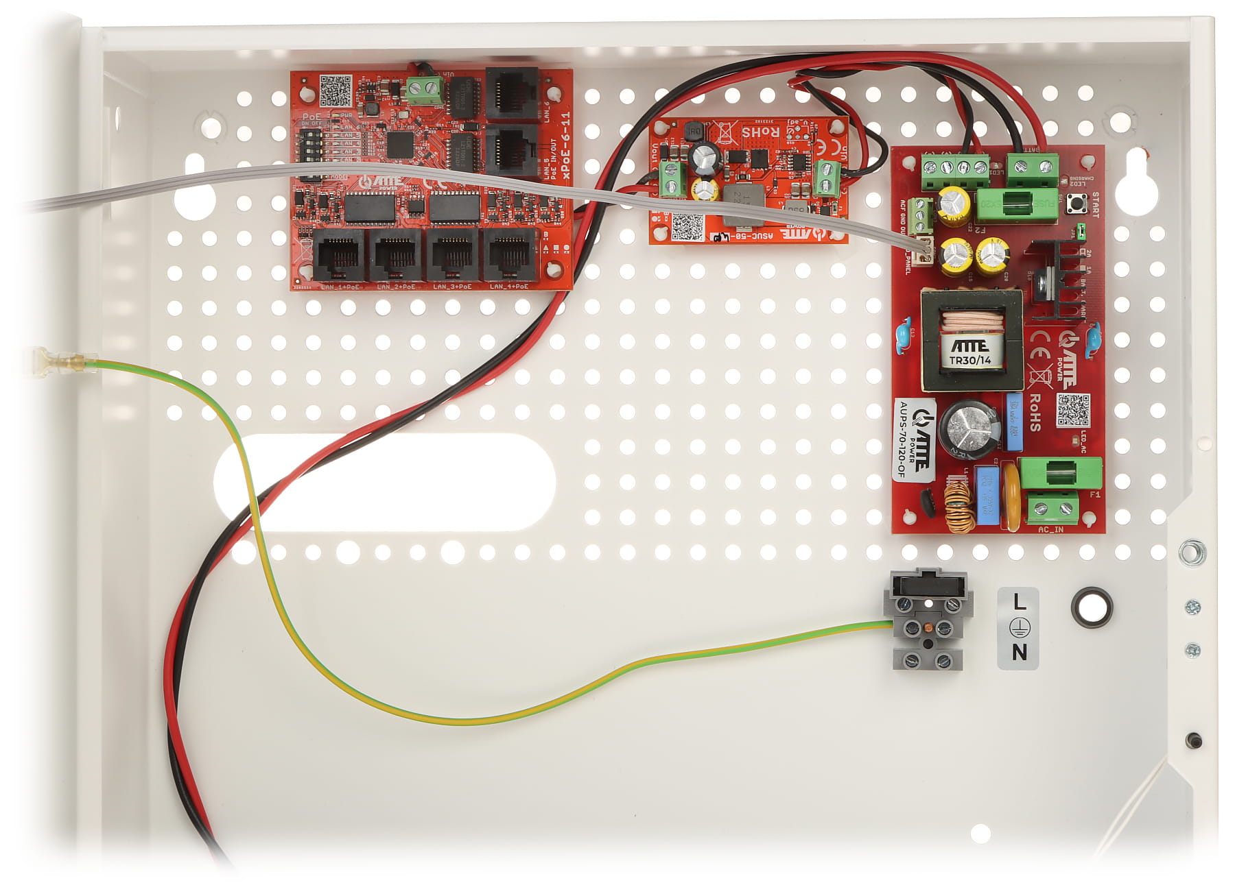 SWITCH POE Z ZASILACZEM BUFOROWYM IPUPS-5-11-F 5-PORTOWY ATTE-1469360